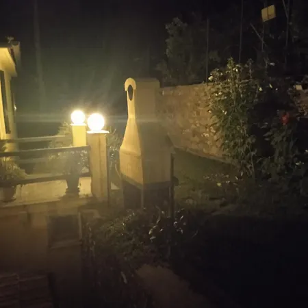 A Ca; Gialla Villanova d'Albenga