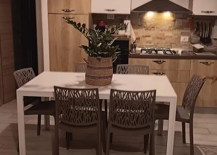 A Ca; Gialla * Villanova d'Albenga