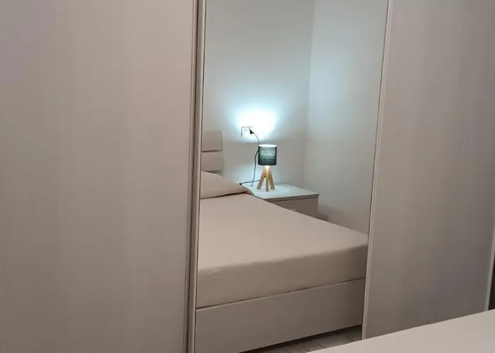 A Ca; Gialla Villanova d'Albenga