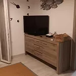 A Ca; Gialla Apartment *