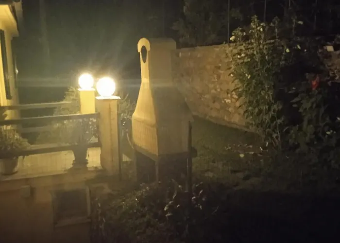 A Ca; Gialla Villanova d'Albenga