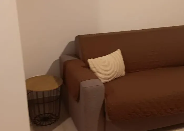 A Ca; Gialla * Villanova d'Albenga